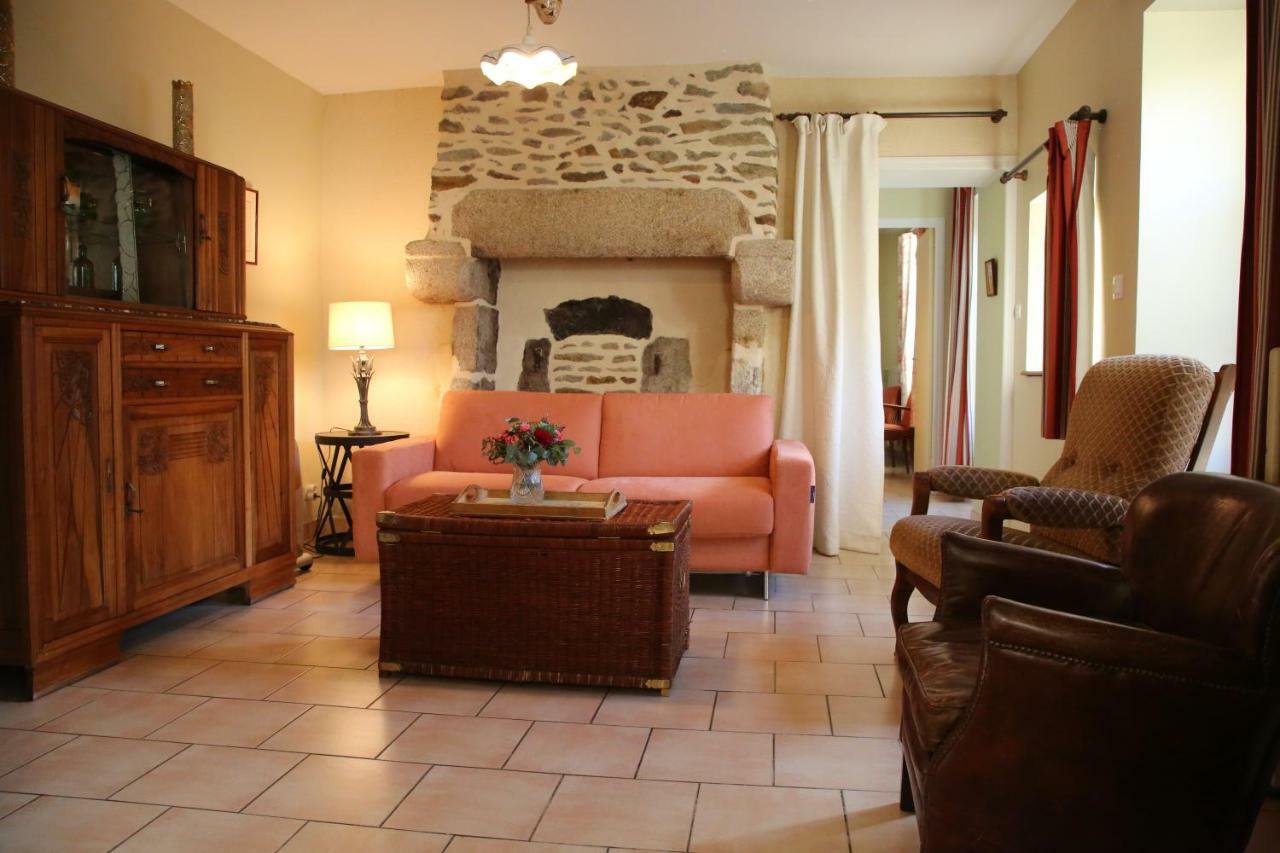 Chambre D'Hote Courtoux Saint-Denis-sur-Sarthon المظهر الخارجي الصورة