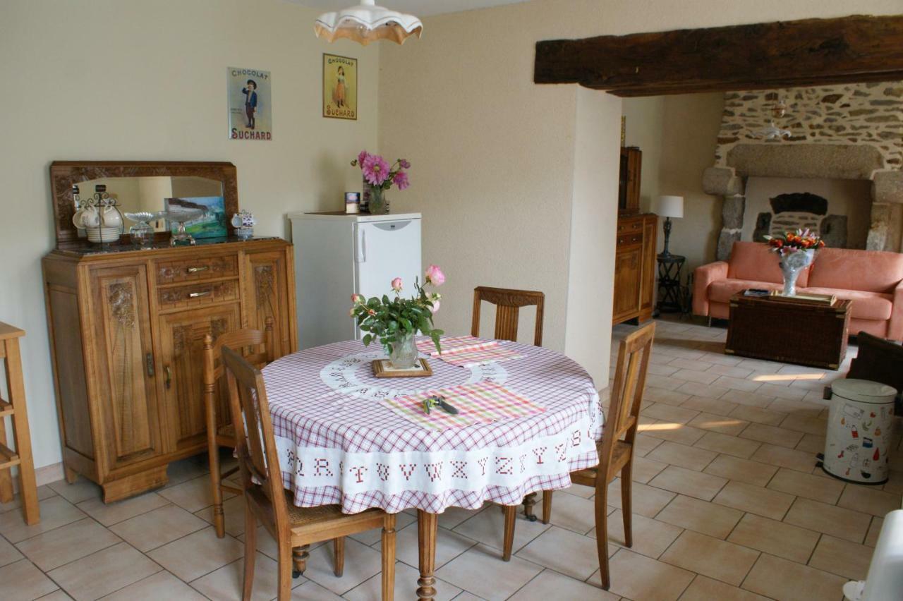 Chambre D'Hote Courtoux Saint-Denis-sur-Sarthon المظهر الخارجي الصورة